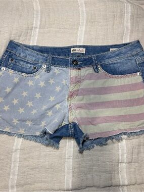 YMI Women's American Flag Denim Shorts in Light Blue and Faded Red